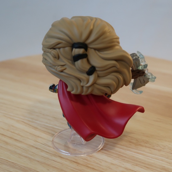 Funko Pop - Marvel: Thor #1040 (Thor: Love and Thunder) - [NO BOX] - Picture 3 of 4